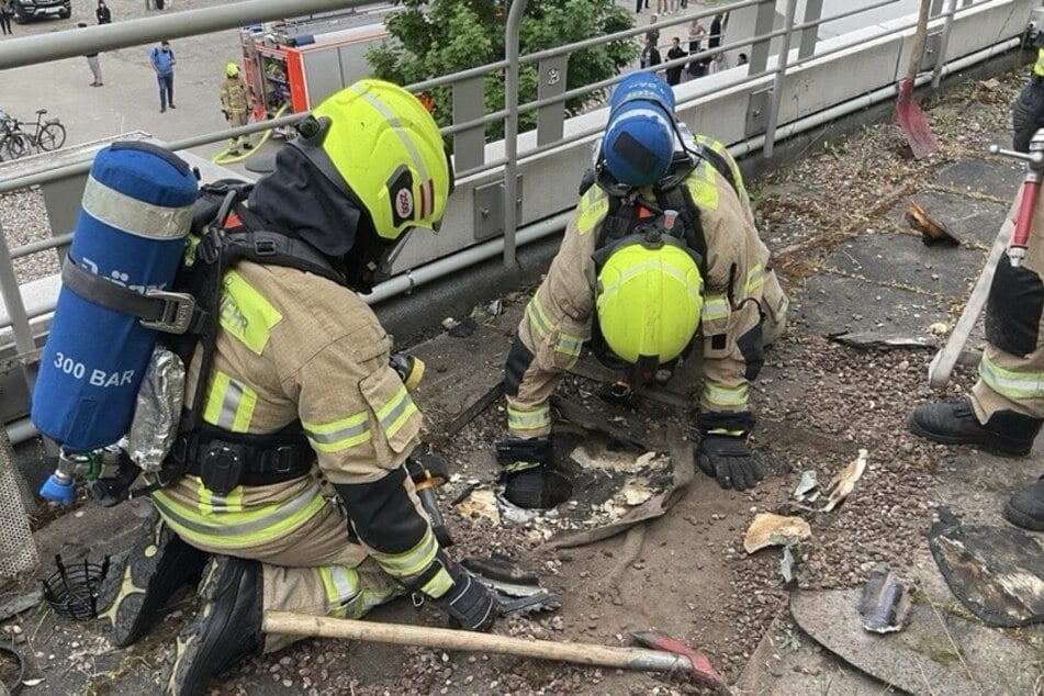 Berlin: Kabelbrand an der Staatsbibliothek: Spezialkräfte im Einsatz