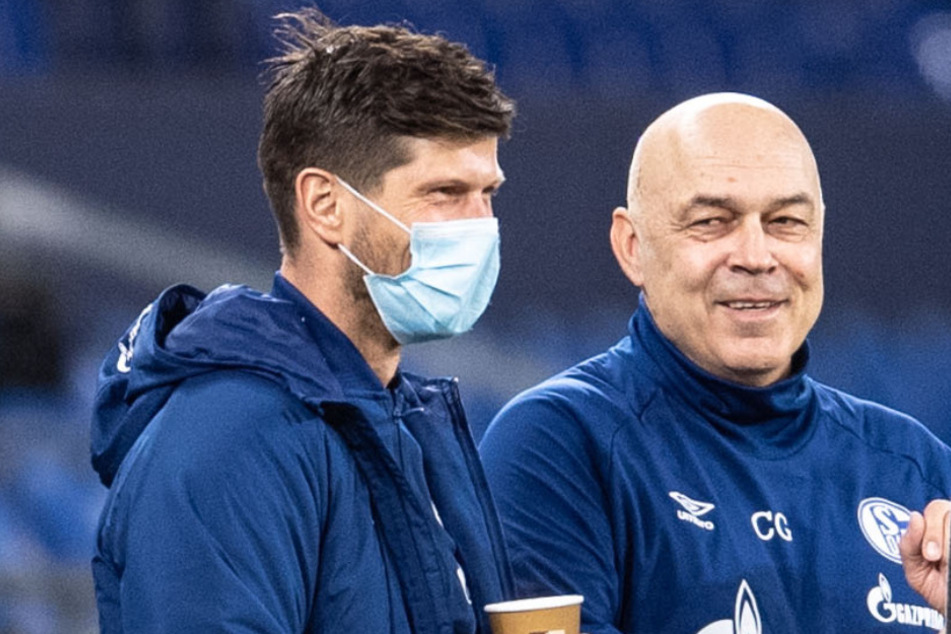 Klaas-Jan Huntelaar (37) und Trainer Christian Gross (66). Schaffen sie noch die Wende mit Königsblau?