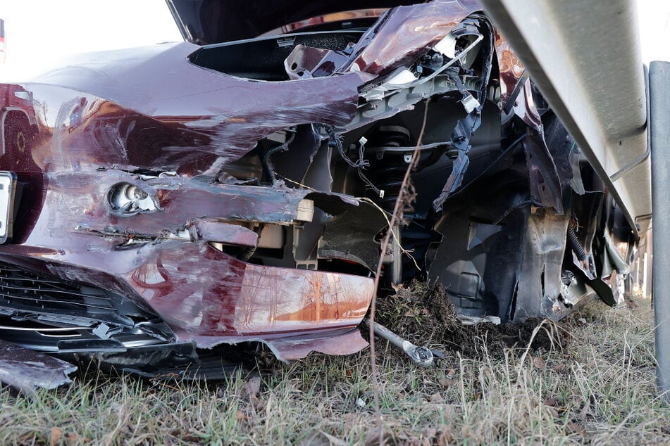 Der Tesla war nach dem Unfall nicht mehr fahrtüchtig.