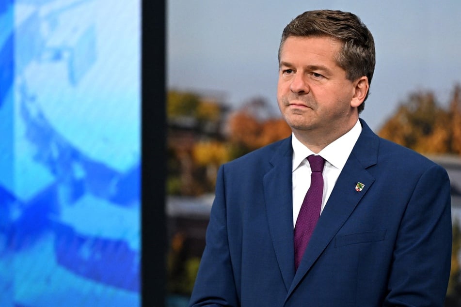 Der noch amtierende Ministerpräsident Sven Schulze (47, CDU) unterlag in seinem Wahlkreis dem AfD-Kandidaten.