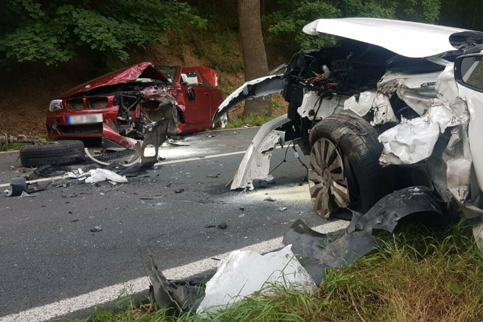 Bei dem Unfall wurden mehrere Personen verletzt.