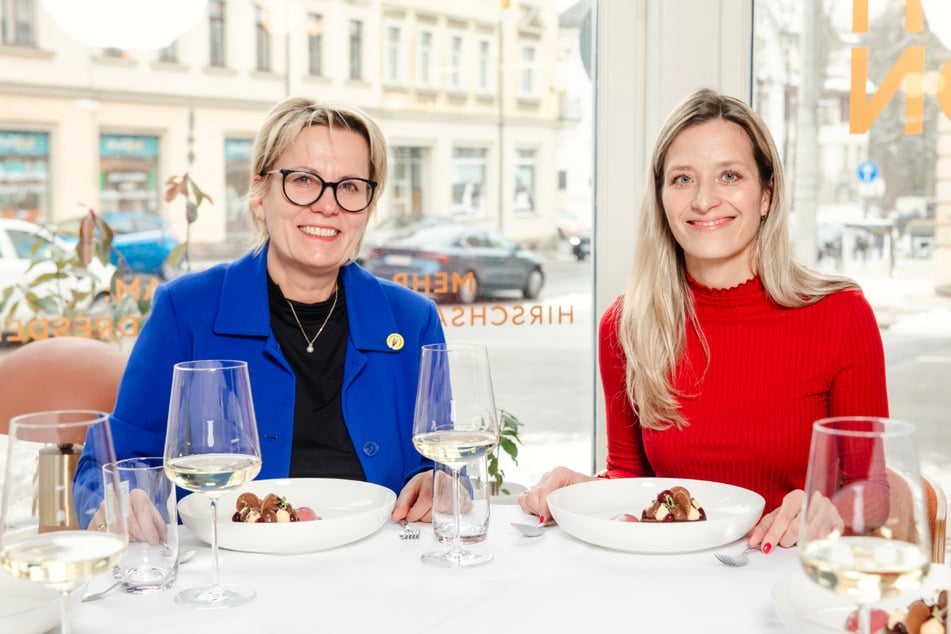 Tourismusministerin Barbara Klepsch (li.) ist bereits jetzt Fan der Kochsternstunden 2026.