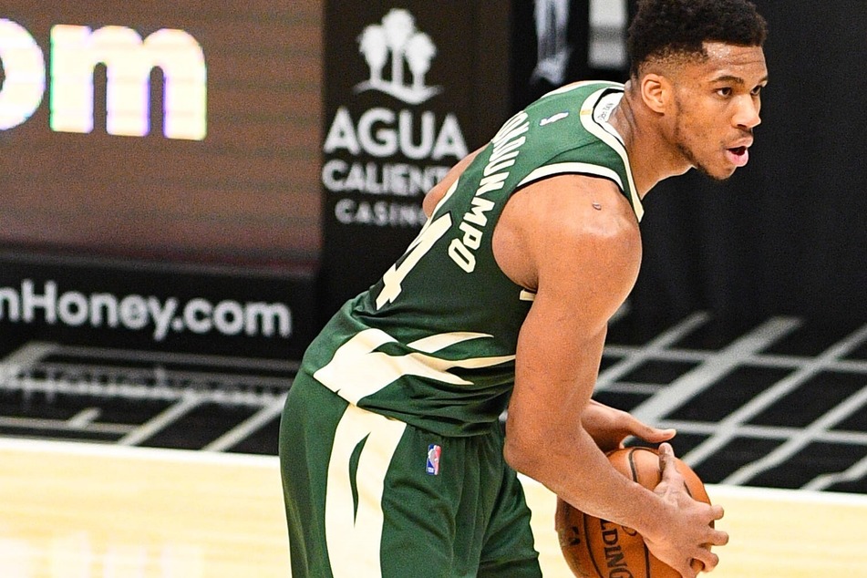 Bucks Forward Giannis Antetokounmpo led his team with 32 points as Milwaukee took a 3-2 Finals lead over Phoenix on Saturday night