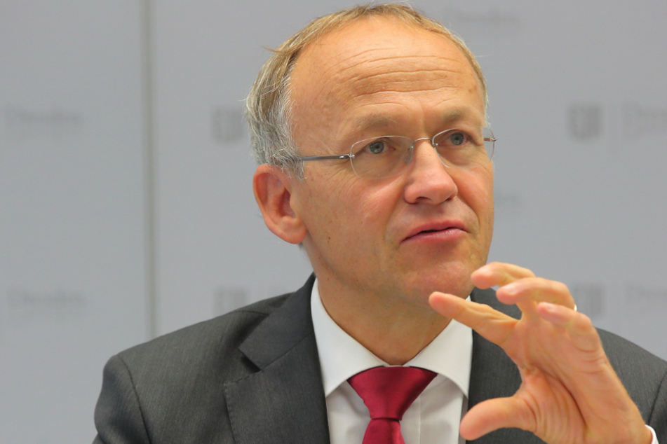 Konnte sich mit dem Wunsch nach Kurzarbeit nicht durchsetzen: Finanzbürgermeister Peter Lames (55, SPD).