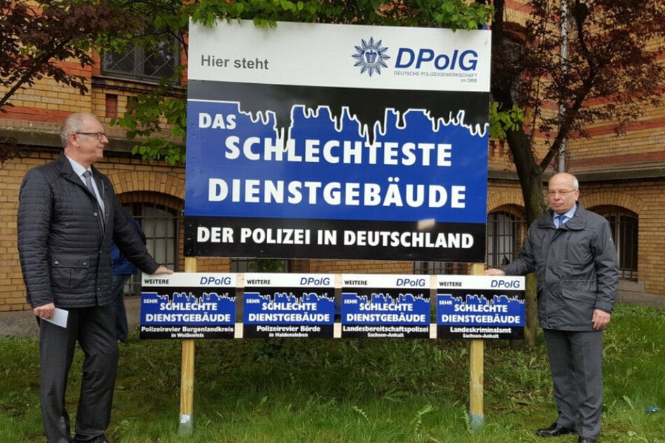 Die Deutsche Polizeigewerkschaft hatte das Gebäude 2011 und nochmals 2017 mit einer Aktion in Szene gesetzt.