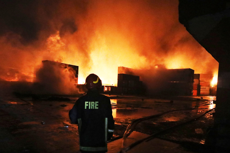 Brand in Container-Depot: Mindestens 32 Tote und 450 Verletzte
