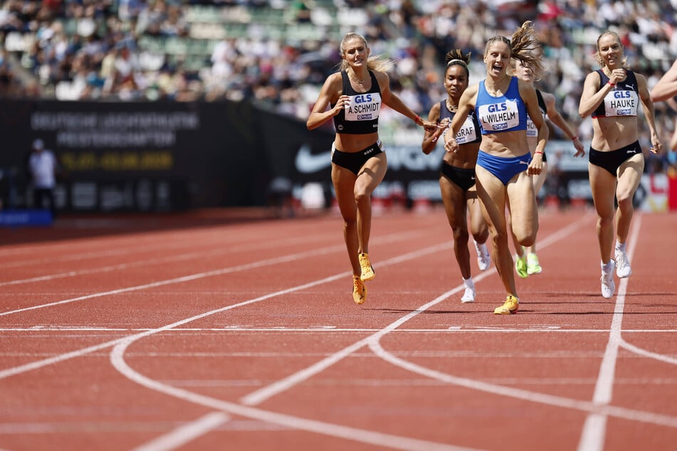 Alica Schmidt (27, l.) lieferte sich über 400 m vergangenes Jahr bei der DM in Dresden einen heißen Fight vor der Ziellinie.