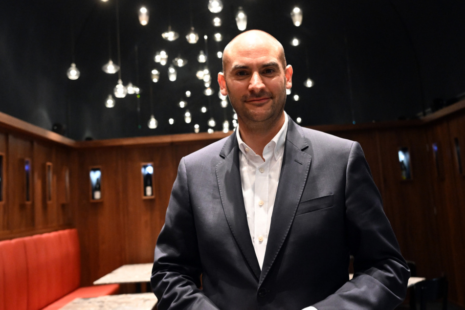 Landesfinanzminister Danyal Bayaz (38, Grüne) hatte Netrebko im März vorgeworfen, sich nicht eindeutig vom russischen Präsidenten Wladimir Putin (69) zu distanzieren.