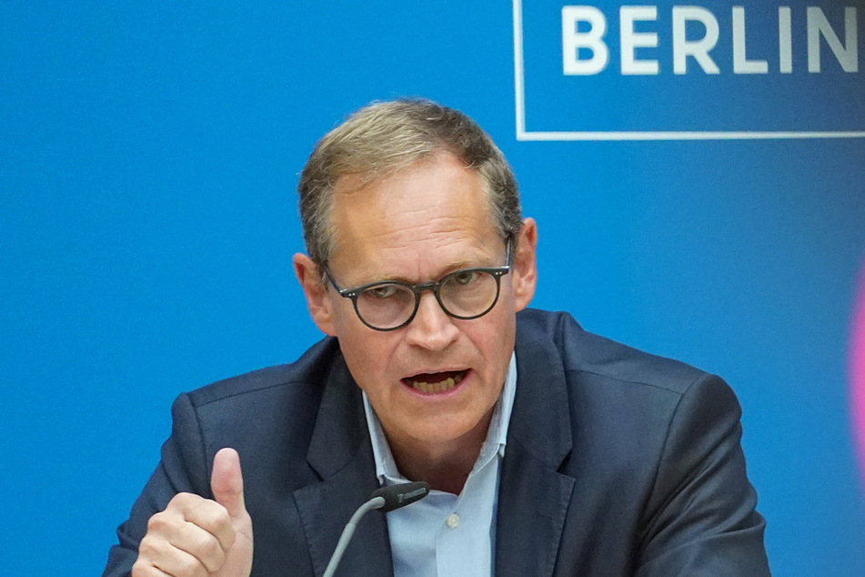 Michael Müller (SPD), Regierender Bürgermeister, spricht bei einer Pressekonferenz nach der Sitzung des Berliner Senats.