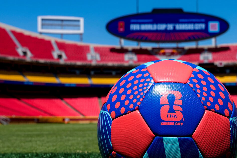 Experts are sounding alarm about possible extreme heat during the 2026 World Cup, which will be held across North America.