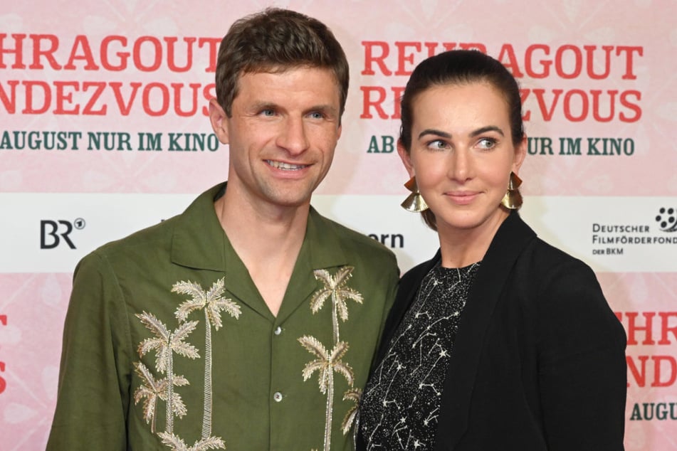 Ex-Bayern-Profi Thomas Müller (36, l.) ist ohne seine Frau Lisa (36) nach Vancouver zu den Whitecaps in die nordamerikanische Profiliga MLS gegangen.