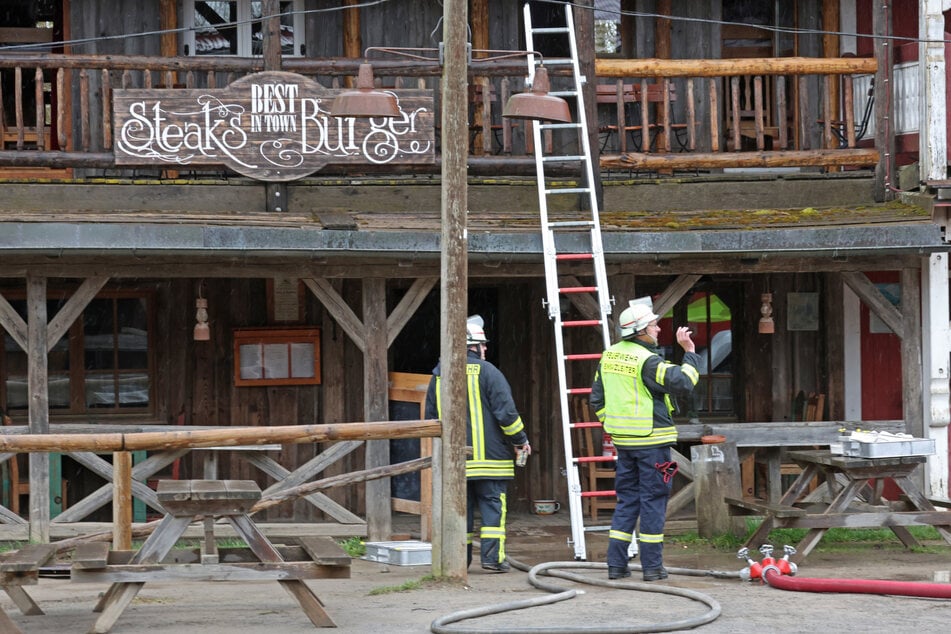 Menschen wurden bei dem Brand glücklicherweise nicht verletzt.