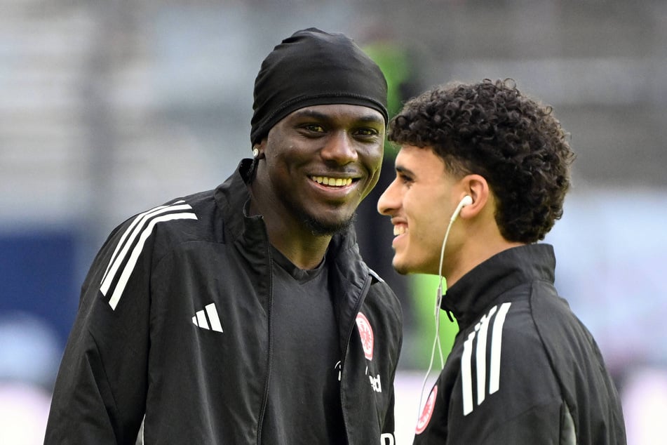 Fousseny Doumbia (21, l. will auf Strecke den Sprung in die Bundesliga packen, den sein Ex-Mitspieler Ayoube Amaimouni-Echghouyab (21) geschafft hat.