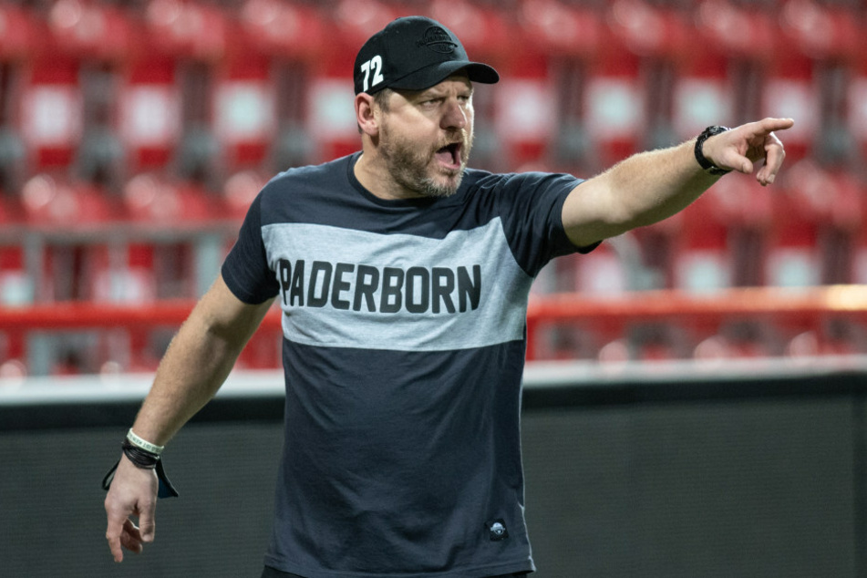 Paderborn-Trainer Steffen Baumgart (48) ist nach dem Pokal-Coup seiner Mannschaft gleich in Berlin geblieben. Schließlich liegt sein Hauptwohnsitz nur unweit der Alten Försterei.