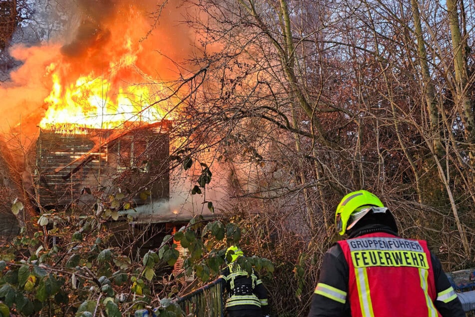 Das Haus brannte lichterloh. Danach blieben nur noch Trümmer übrig.