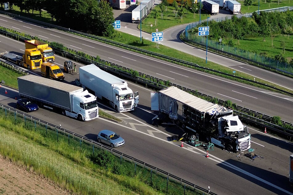 Zeitweise wurde der betroffene Streckenabschnitt der A6 voll gesperrt.