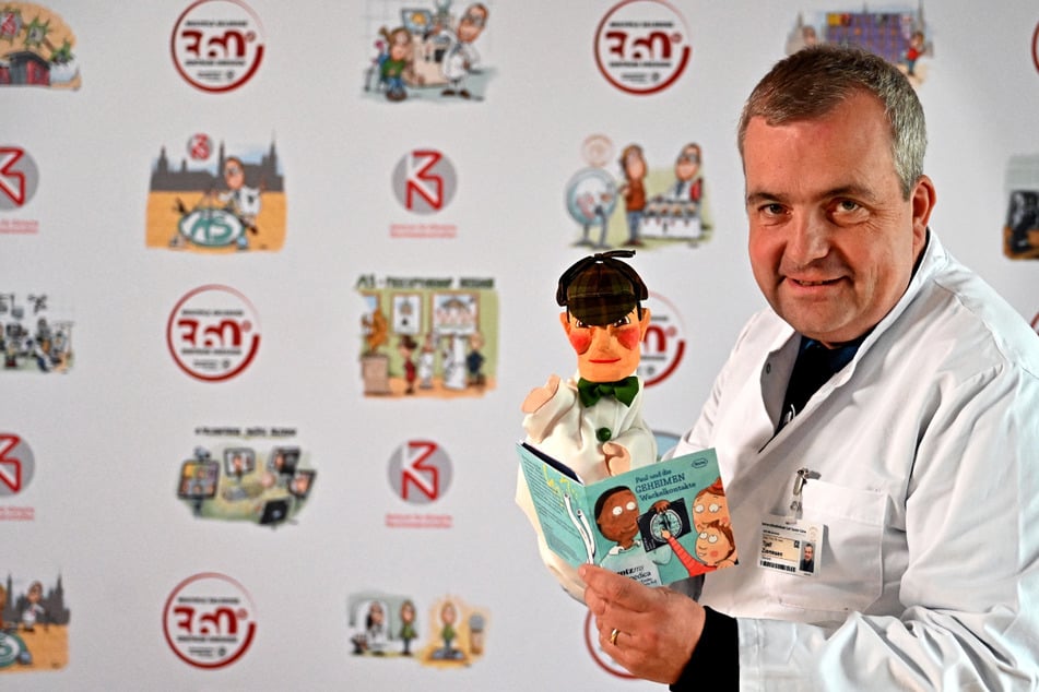 Dresden: Kleines Buch, einfache Sprache: Klinikprofessor erklärt Kindern Multiple Sklerose