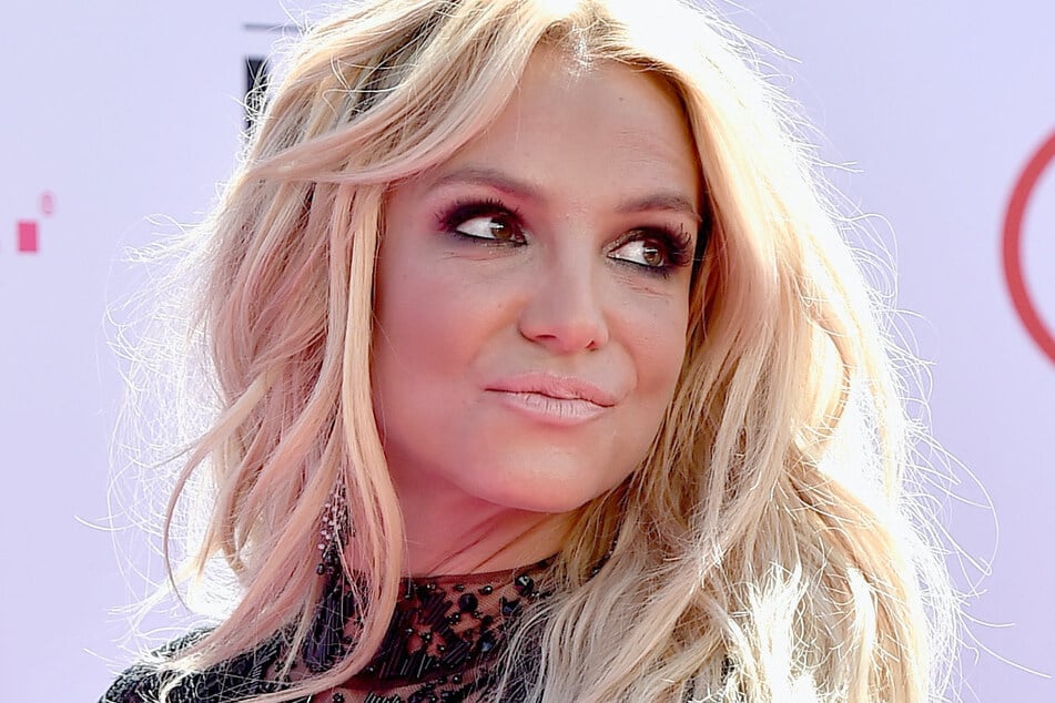 Has Britney Spears officially moved on with a new fella?