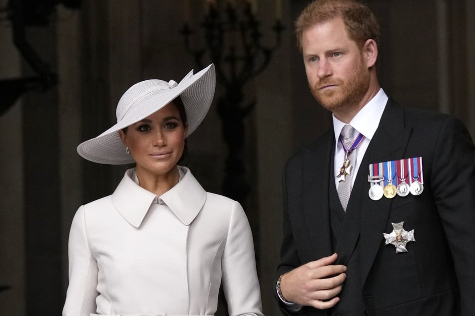 Will Prince Harry (r) testify against Meghan Markle in court?