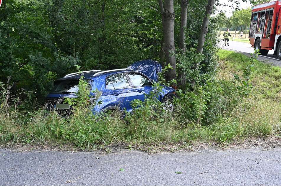Der VW-Fahrer (75) kam am Samstagvormittag von der Straße ab.