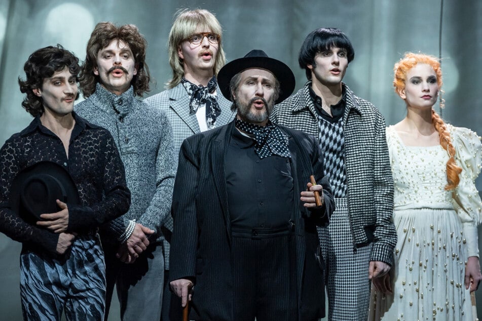 Die Landesbühnen Sachsen präsentieren die Theaterparodie "Orson Welles probt Moby Dick".