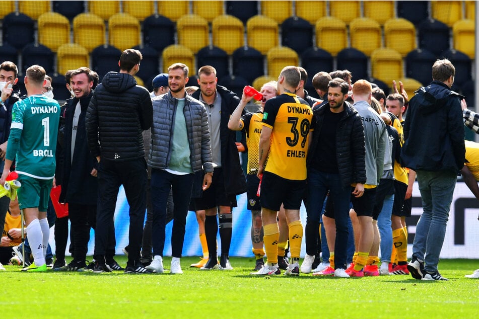 Nach dem Sieg gegen Köln wurde der Zusammenhalt innerhalb der Dynamo-Mannschaft einmal mehr deutlich.