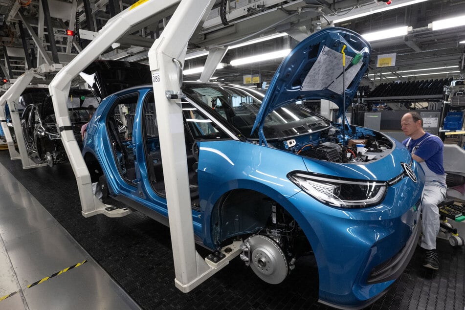 Volkswagen liefert weniger Fahrzeuge aus: Rückgang bei E-Autos