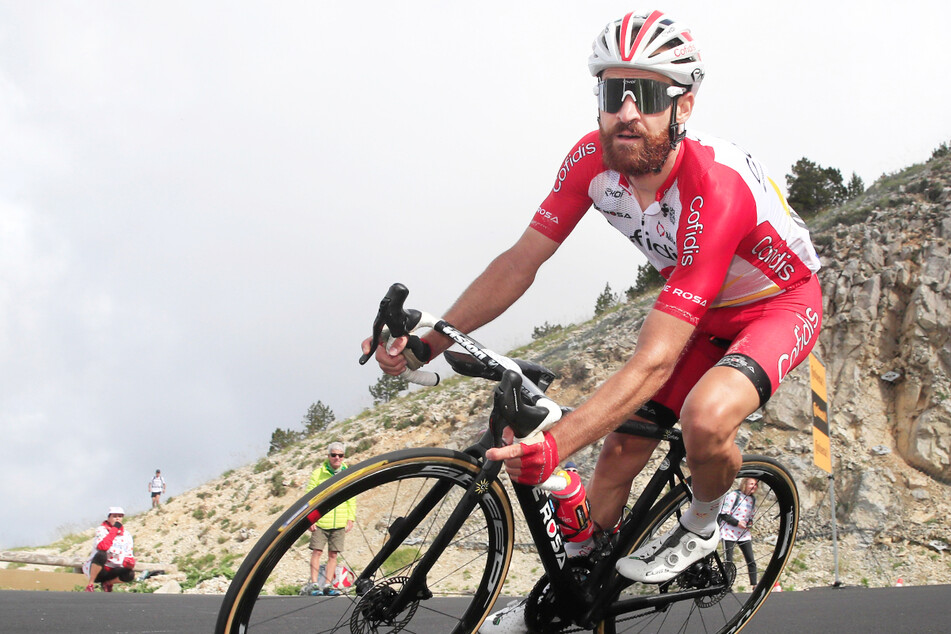 Der positiv auf das Coronavirus getestete Radprofi Simon Geschke (35) wird am Sonntag die Olympia-Stadt Tokio verlassen.