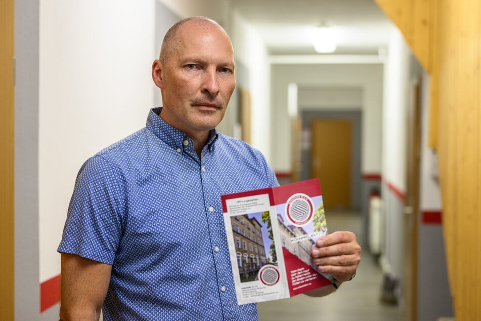 Lars Büttner (51), Geschäftsführer von Selbsthilfe 91, sorgt sich um Stellenabbau und steigende Probleme bei Wohnungslosigkeit.