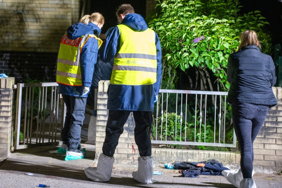 Die Beamten sicherten vor Ort zahlreiche Spuren.