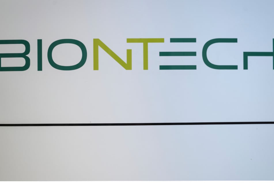 Das Mainzer Unternehmen Biontech ist zuversichtlich, die Produktion seines Corona-Impfstoffs im ersten Halbjahr 2021 auf große Mengen hochfahren zu können.