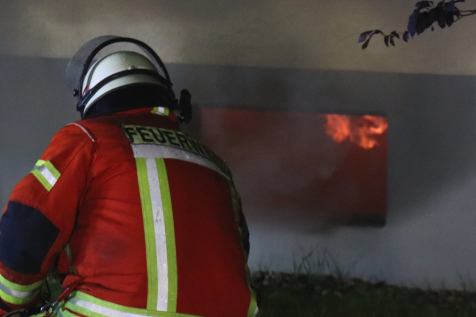 Warum der Kellerbrand am Dienstagabend ausgebrochen ist, ist noch unklar.