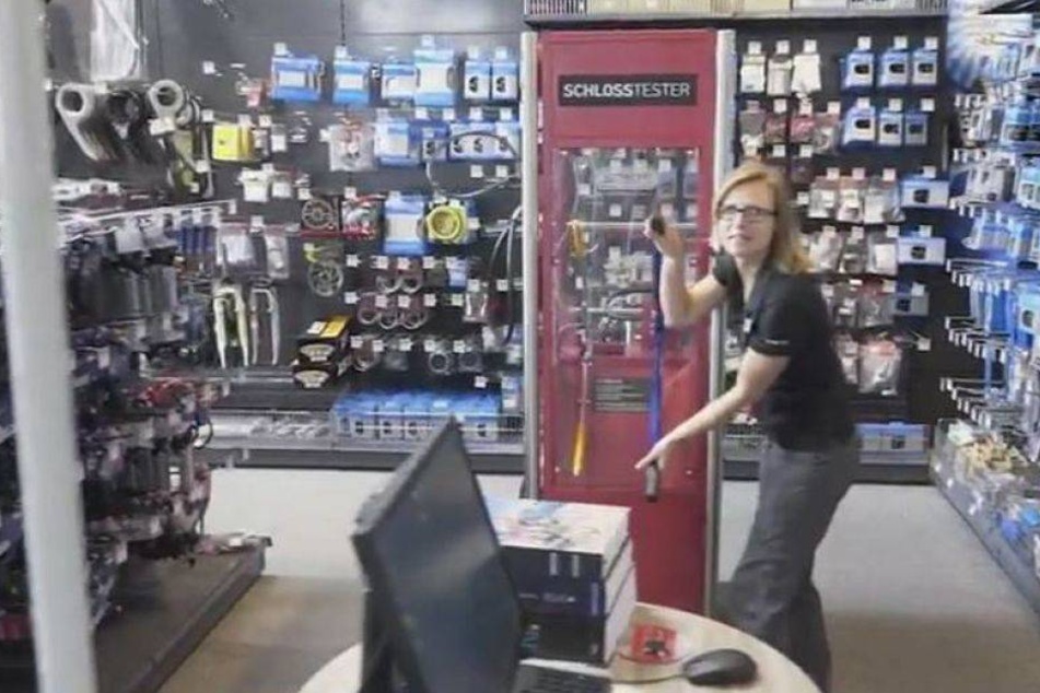 Auch in Dresden kannst Du testen, wie sicher Dein Fahrradschloss ist.