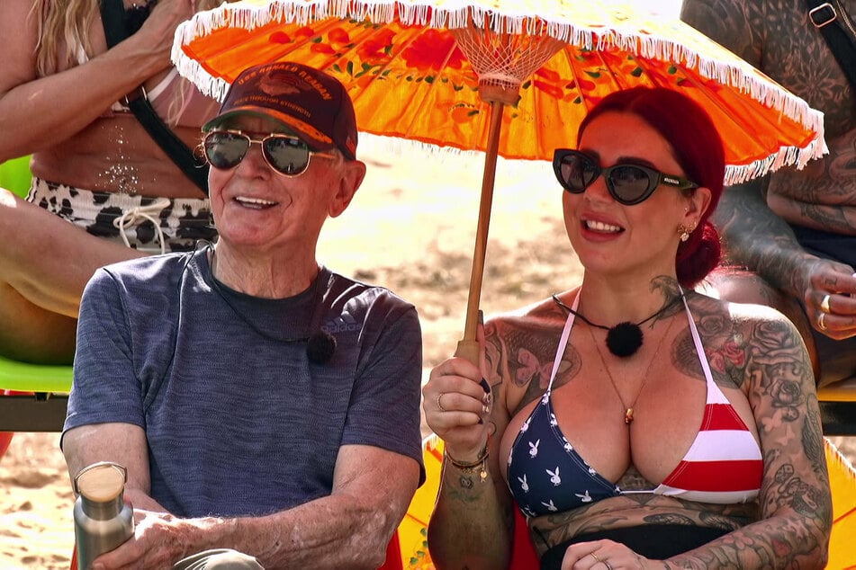 Zsa Zsa Gabors Witwer gönnt sich Schattenspenderin Kate Merlan (39).