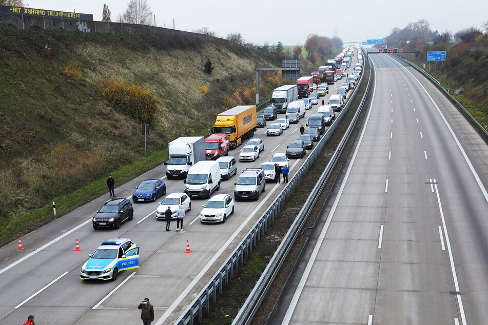 Traffic was jammed in both directions for several kilometers.