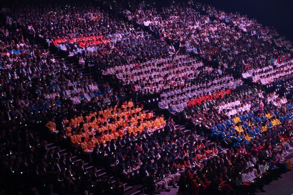 Die LDLC Arena im Osten von Lyon war mit 12.500 Plätzen vollbesetzt.