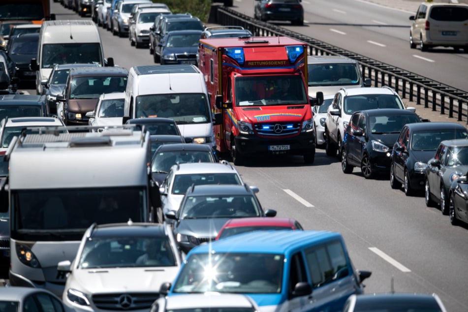 Autofahrerin verwüstet Rettungsgasse, fünf Verletzte: Ihre Begründung ist wenig glaubwürdig