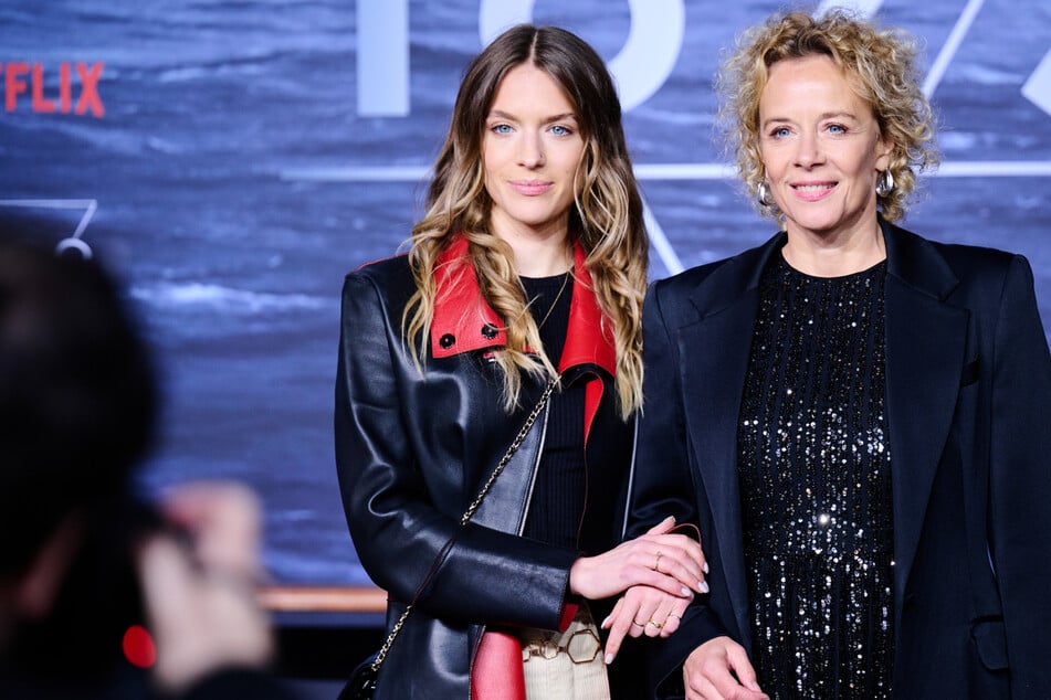 Aus der Beziehung ging auch die gemeinsame Tochter Paula Romy (32, l.) hervor.