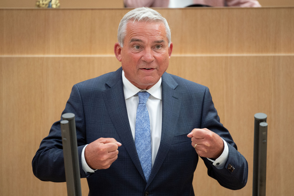 Ihn will die Opposition absägen: Innenminister Thomas Strobl (62, CDU).
