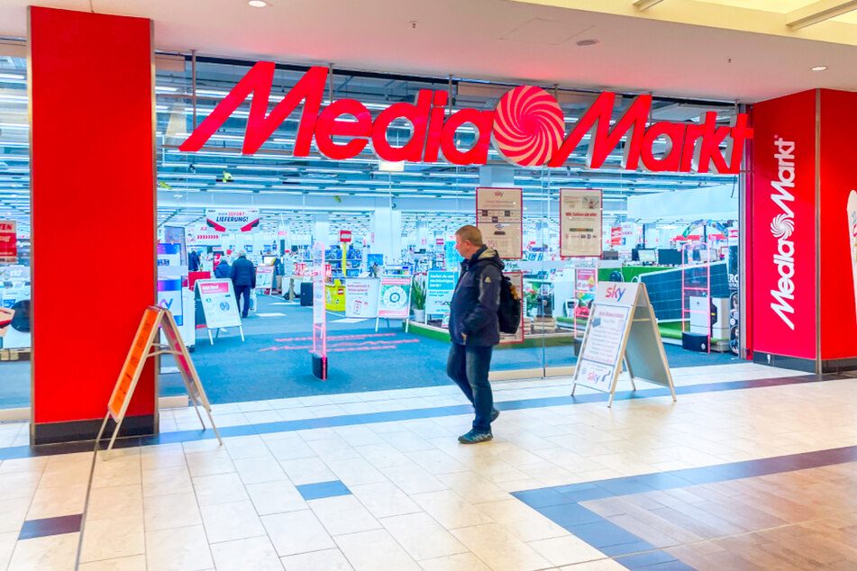 MediaMarkt Dresden - im ElbePark, Peschelstraße 39.