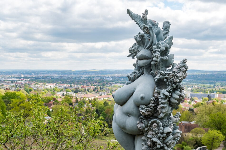 Die Künstlerin Miriam Lenk schuf die Skulptur "Janusfee".