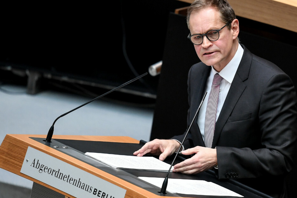 Michael Müller (SPD) spricht bei der 56. Plenarsitzung im Berliner Abgeordnetenhaus.