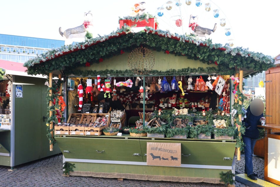 Es gibt auch für Hunde einen Stand auf dem Leipziger Weihnachtsmarkt.