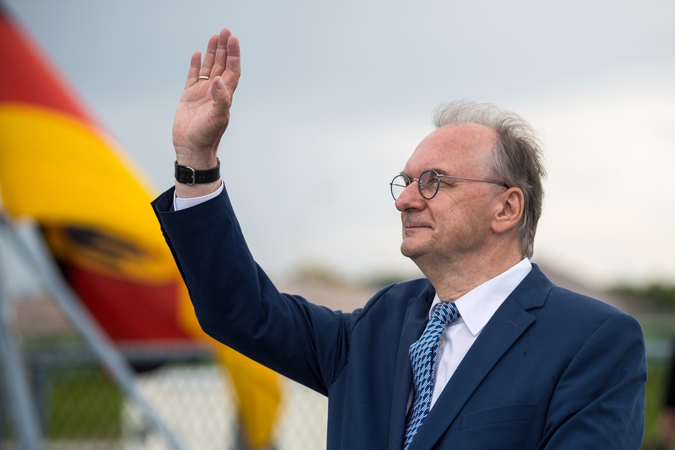 Sachsen-Anhalts Ministerpräsident (67, CDU) stellt aufgrund der sich positiv entwickelnden Lage weitere Lockerungen in Aussicht. (Archivbild)