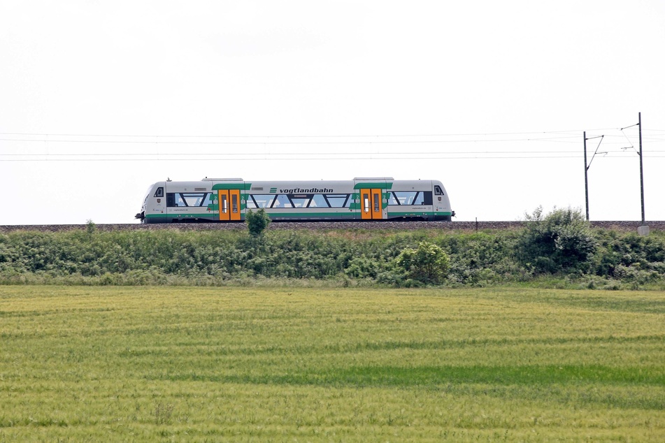 Aktuell fährt die Vogtlandbahn zwischen Zwotental (Vogtlandkreis) und Kraslice (Tschechien) nicht mehr. Es wird ein Bus eingesetzt. (Archivbild)