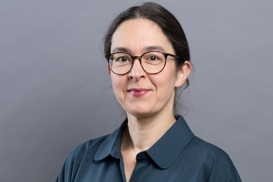 Claudia Maicher (47, Grüne) findet, Ministerpräsident Michael Kretschmer (50, CDU) ducke sich beim Rundfunkstaatsvertrag hinter Bayern und Sachsen-Anhalt weg.