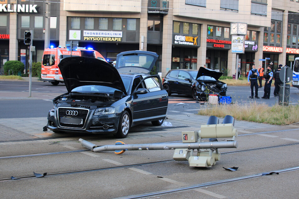 Im Leipziger Osten kam es am Freitagabend zu einem Zusammenstoß zwischen zwei Autos.