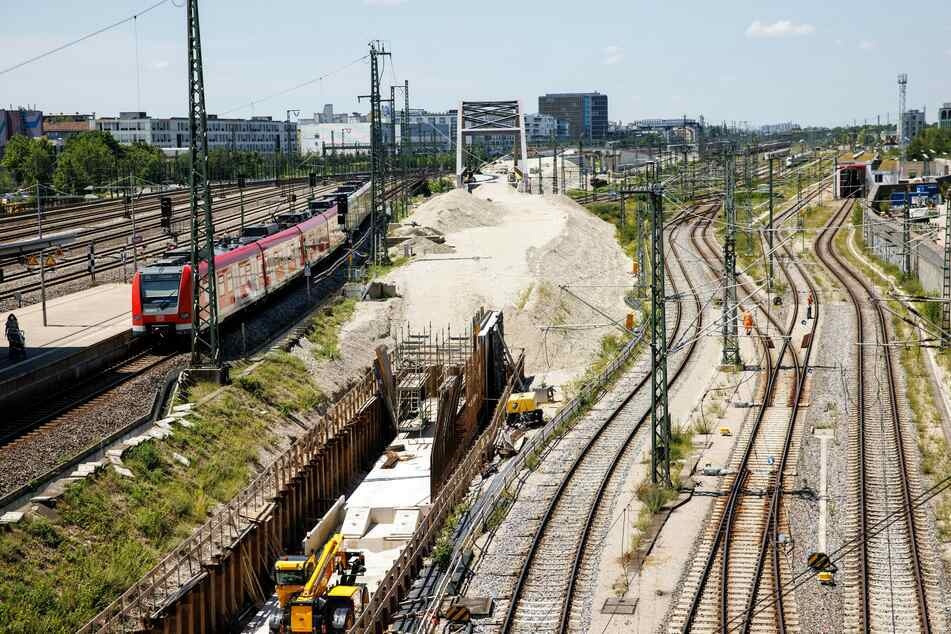 Die zweite S-Bahn-Stammstrecke wird nach Einschätzung des Bayerischen Verkehrsministeriums deutlich teurer als geplant.