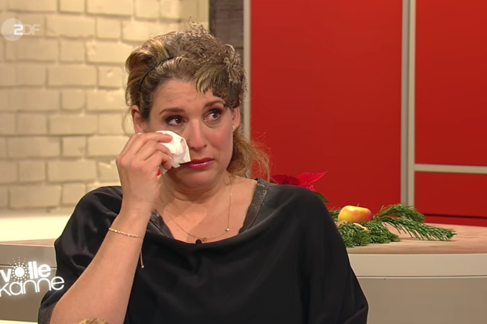 Schauspielerin Elena Uhlig (45) kamen angesichts des Abschieds von Ingo Nommsen die Tränen.