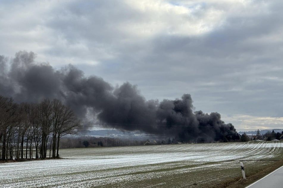 Schwarze Rauchschwaden waren schon von Weitem zu sehen.